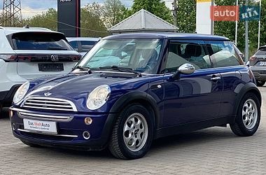 Хетчбек MINI Cooper 2004 в Чернівцях