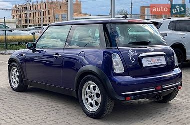 Хетчбек MINI Cooper 2004 в Чернівцях