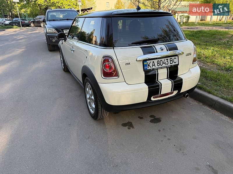 Хэтчбек MINI Cooper 2013 в Киеве