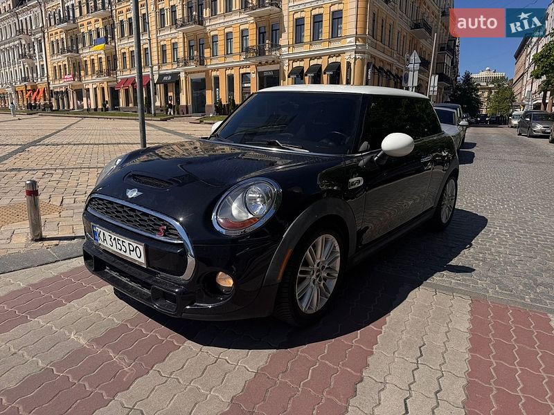 Хэтчбек MINI Cooper 2015 в Киеве