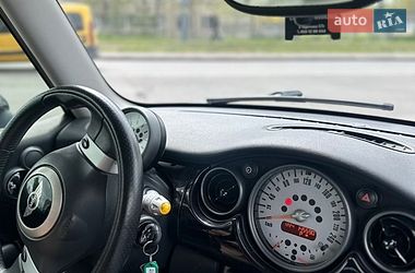 Хэтчбек MINI Cooper 2006 в Виннице