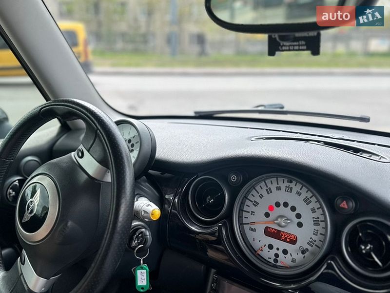 Хэтчбек MINI Cooper 2006 в Виннице