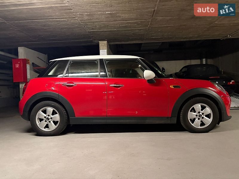 Хетчбек MINI Cooper 2019 в Києві