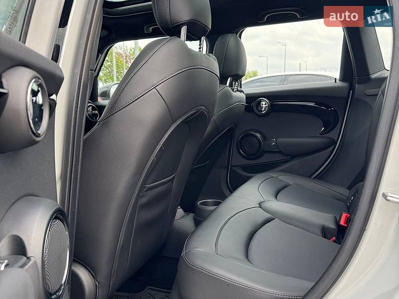 Хэтчбек MINI Cooper 2020 в Киеве