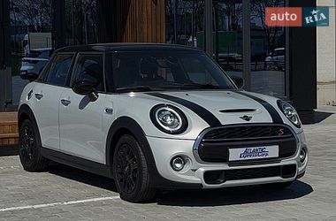 Хэтчбек MINI Cooper 2020 в Киеве