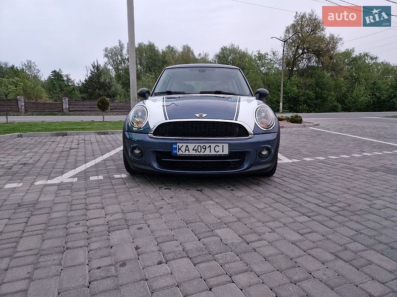 MINI Cooper 2010