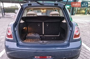 Хэтчбек MINI Cooper 2010 в Звягеле