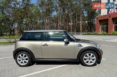 Хэтчбек MINI Cooper 2010 в Ирпене