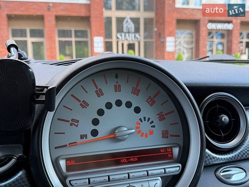Хэтчбек MINI Cooper 2010 в Ирпене