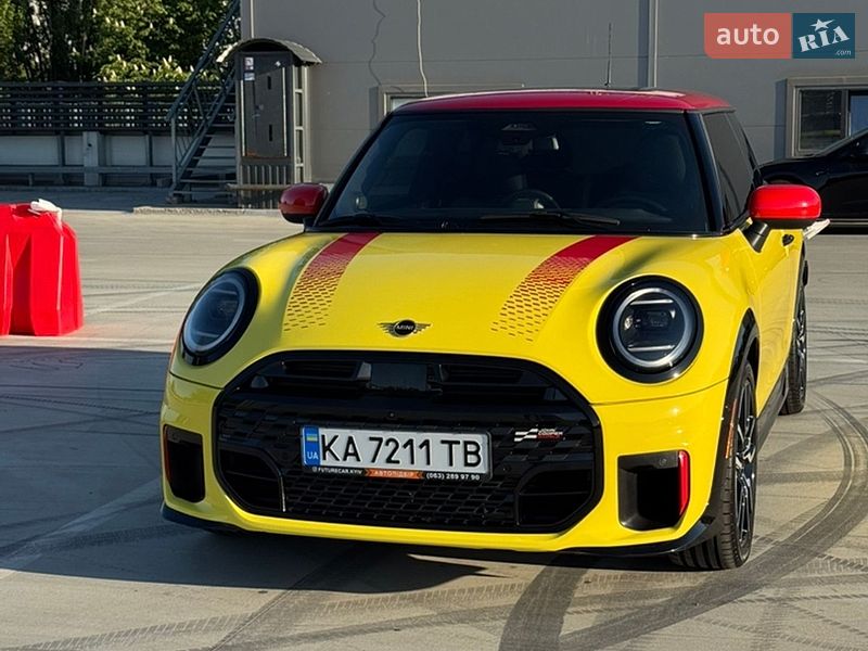 Хетчбек MINI Cooper 2024 в Києві