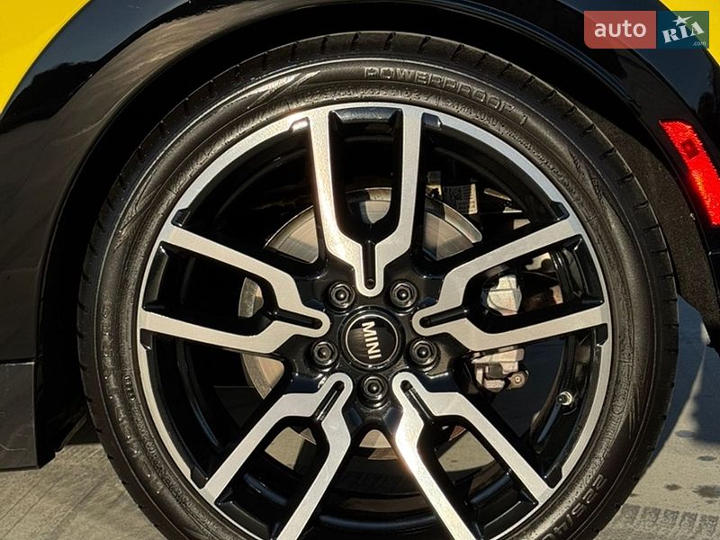 Хетчбек MINI Cooper 2024 в Києві