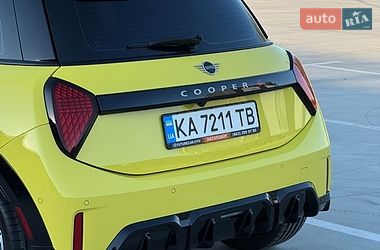 Хетчбек MINI Cooper 2024 в Києві