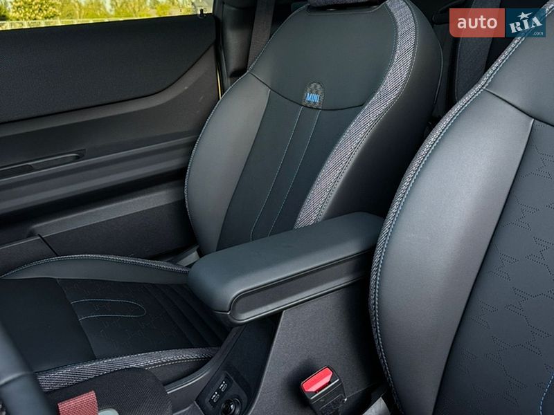 Хетчбек MINI Cooper 2024 в Києві