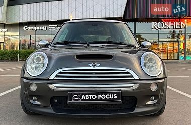 Хэтчбек MINI Cooper 2005 в Киеве