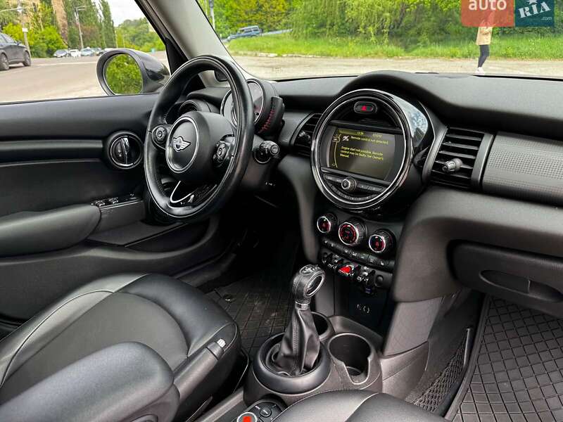Хетчбек MINI Cooper 2016 в Києві