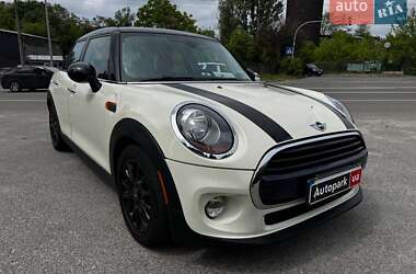 Хетчбек MINI Cooper 2016 в Києві