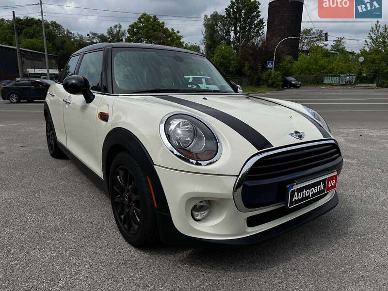 Хетчбек MINI Cooper 2016 в Києві