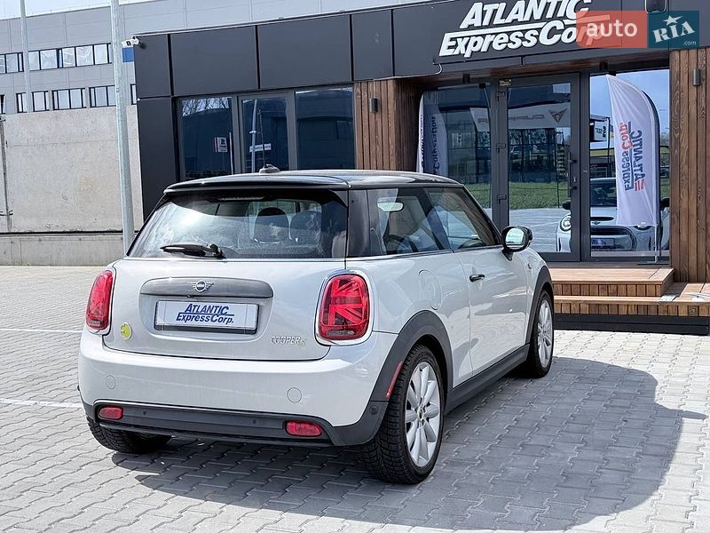 Хэтчбек MINI Cooper 2020 в Киеве