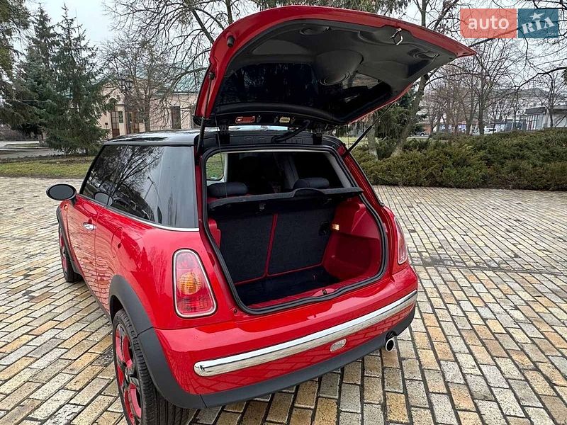 Хэтчбек MINI Cooper 2003 в Белой Церкви