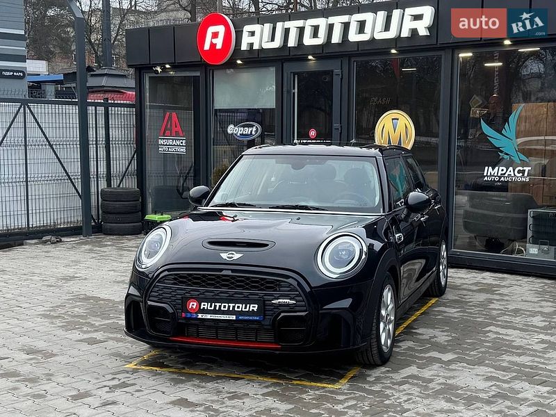 Хетчбек MINI Cooper 2017 в Чернівцях