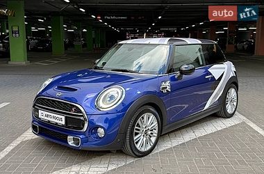 Хэтчбек MINI Cooper 2018 в Киеве