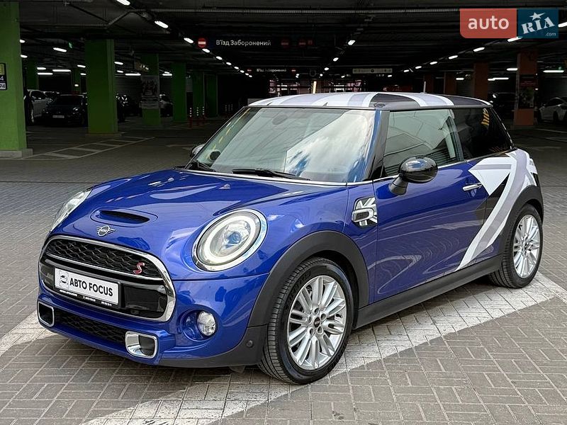 Хэтчбек MINI Cooper 2018 в Киеве