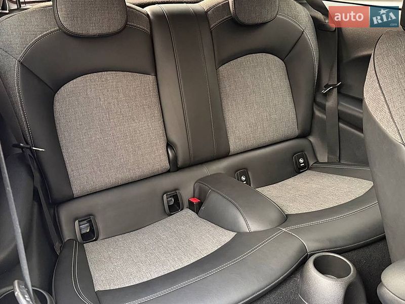 Хэтчбек MINI Cooper 2018 в Киеве