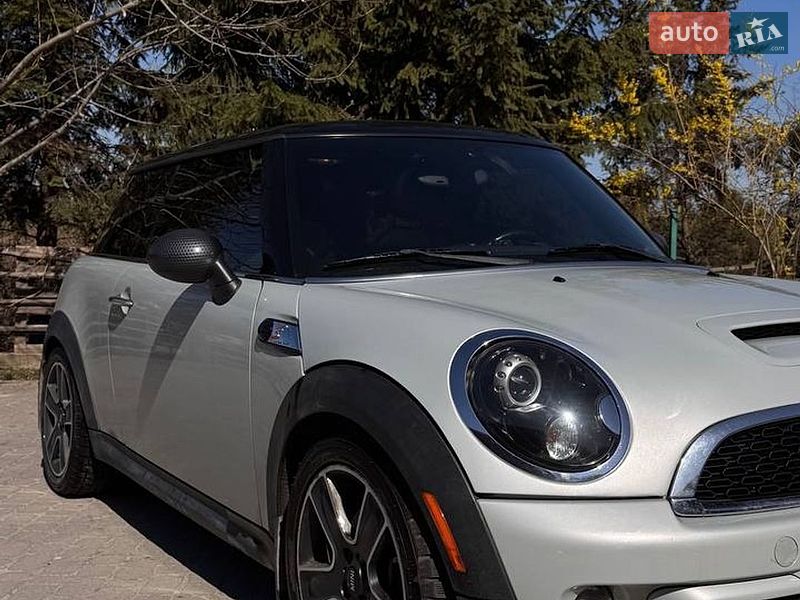MINI Cooper 2012