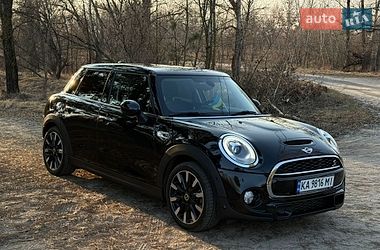 Хэтчбек MINI Cooper 2017 в Киеве