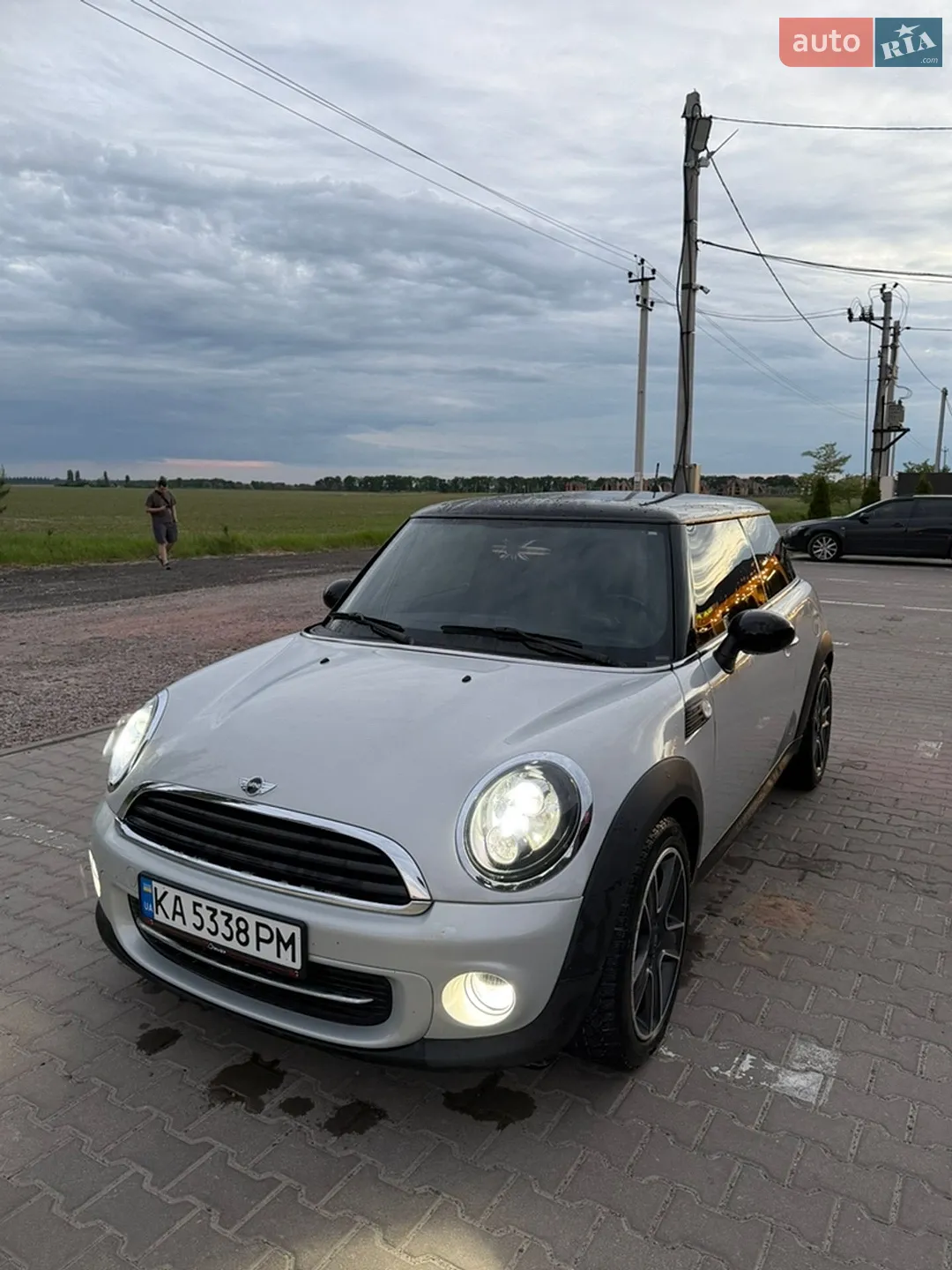 2011 MINI Cooper - фото 1