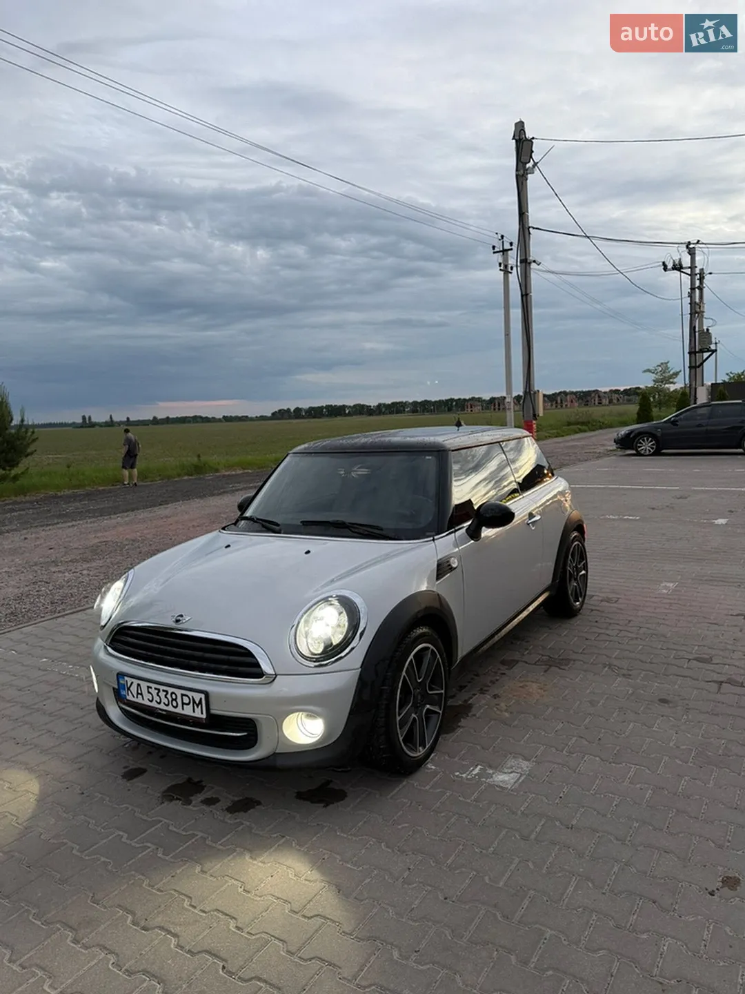 2011 MINI Cooper - мініатюра 2