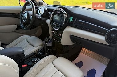 Хетчбек MINI Cooper 2016 в Києві
