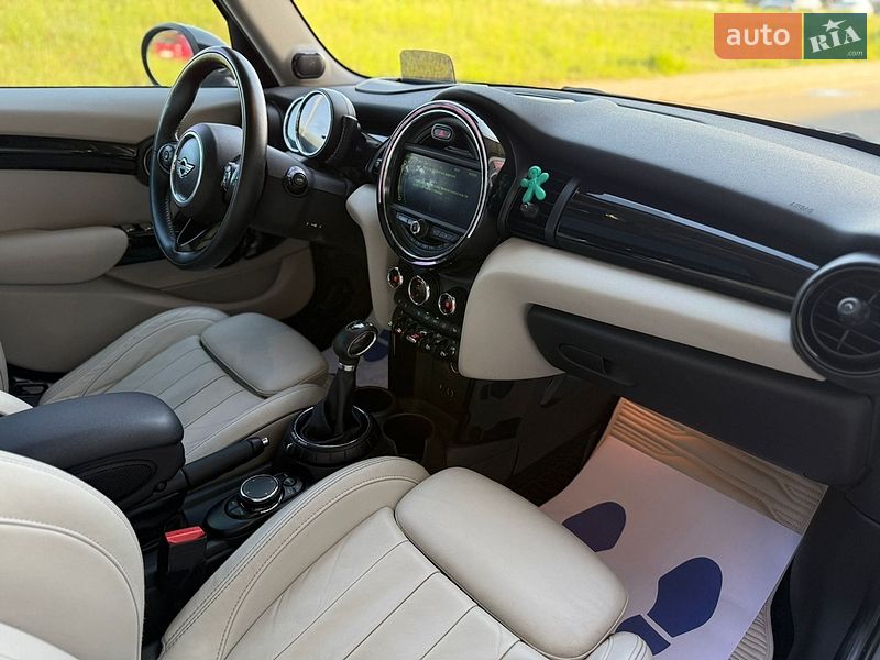 Хетчбек MINI Cooper 2016 в Києві