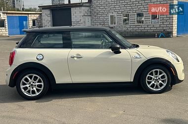 Хэтчбек MINI Cooper 2015 в Киеве фото 6 Хэтчбек MINI Cooper 2015 в Киеве