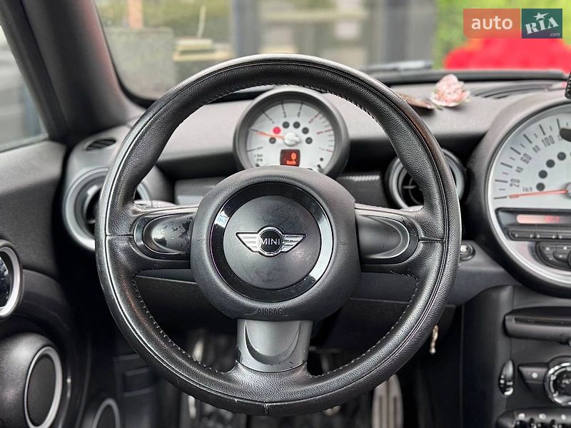 Хэтчбек MINI Cooper 2011 в Киеве