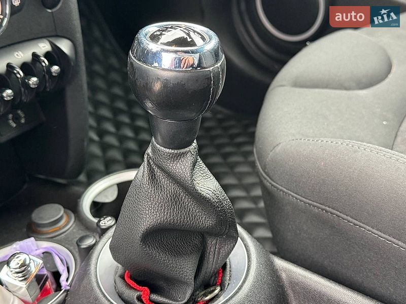 Хэтчбек MINI Cooper 2011 в Киеве