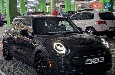 Хэтчбек MINI Cooper 2016 в Киеве