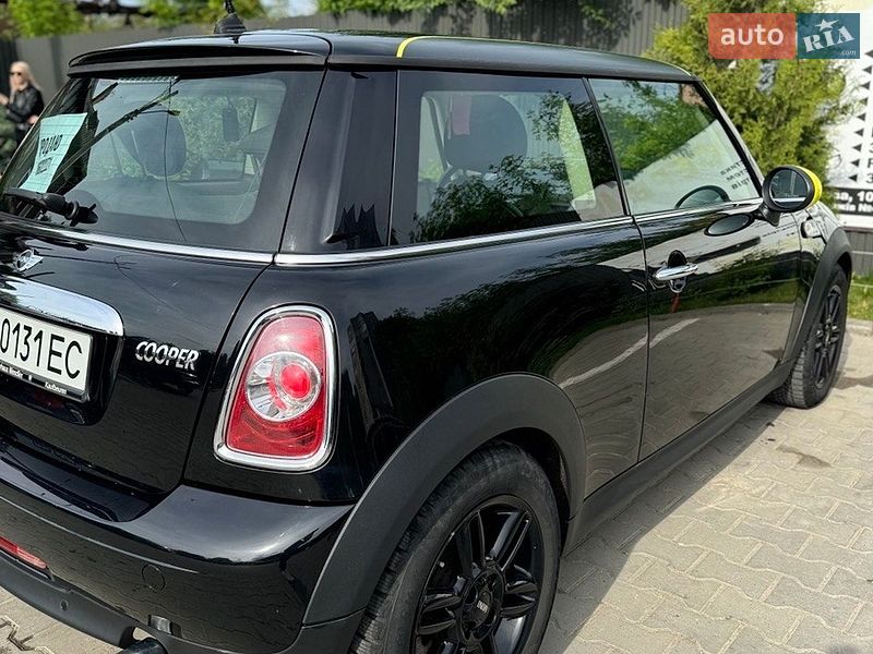 Хетчбек MINI Cooper 2013 в Чернівцях