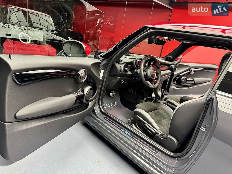 Хэтчбек MINI Cooper 2019 в Киеве