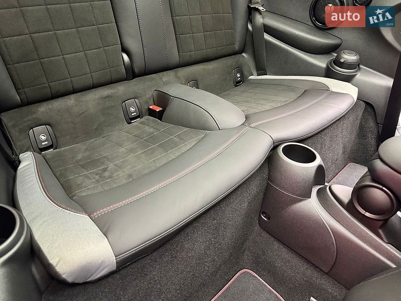Хэтчбек MINI Cooper 2019 в Киеве
