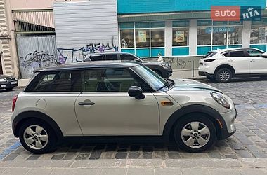 Хетчбек MINI Cooper 2016 в Городку