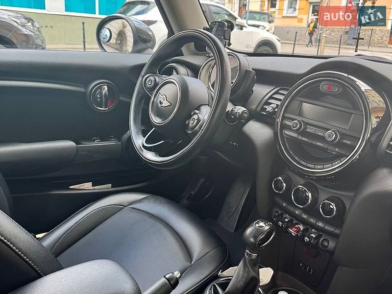 Хетчбек MINI Cooper 2016 в Городку