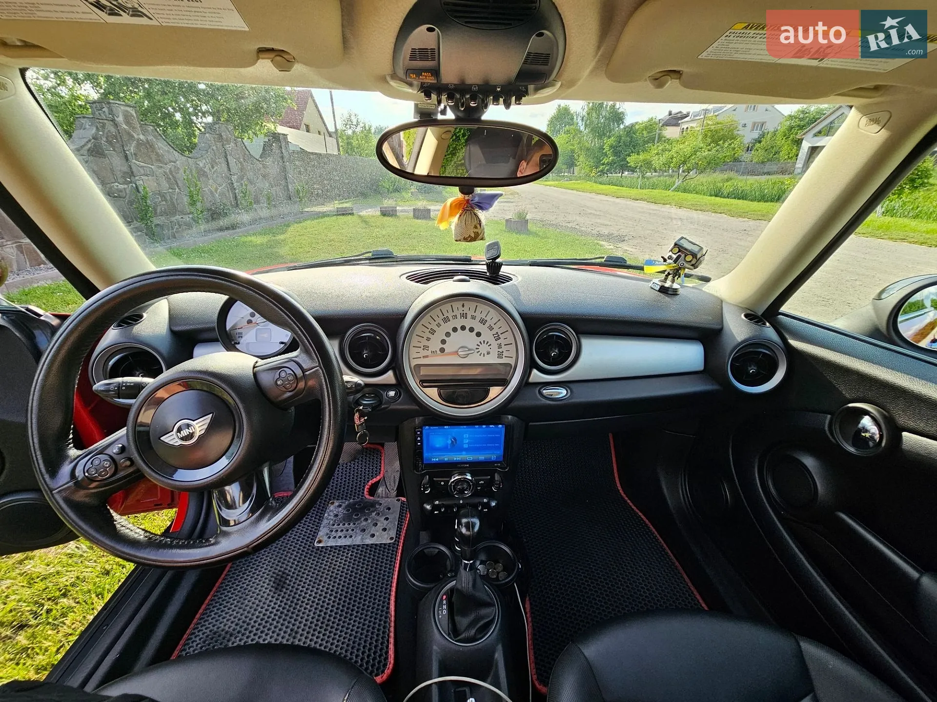 2012 MINI Cooper - мініатюра 16