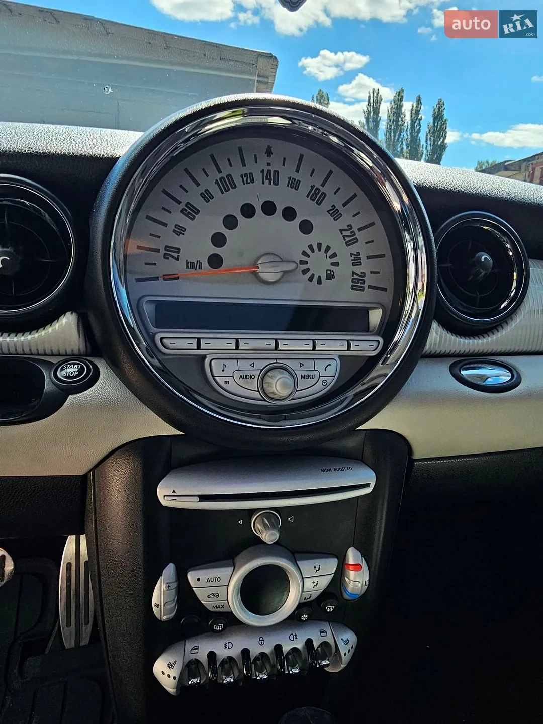 2010 MINI Cooper - мініатюра 25