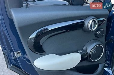 Хэтчбек MINI Cooper 2018 в Киеве фото 46 Хэтчбек MINI Cooper 2018 в Киеве