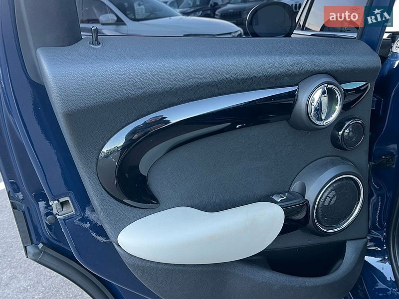 Хэтчбек MINI Cooper 2018 в Киеве фото 46 Хэтчбек MINI Cooper 2018 в Киеве