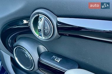 Хэтчбек MINI Cooper 2018 в Киеве фото 50 Хэтчбек MINI Cooper 2018 в Киеве