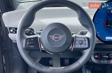 Хэтчбек MINI Cooper 2024 в Львове