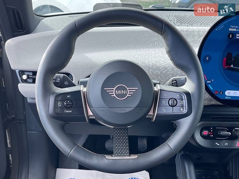 Хэтчбек MINI Cooper 2024 в Львове