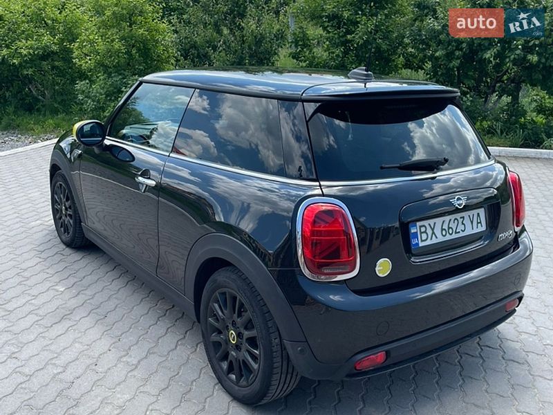 Хэтчбек MINI Cooper 2022 в Хмельницком